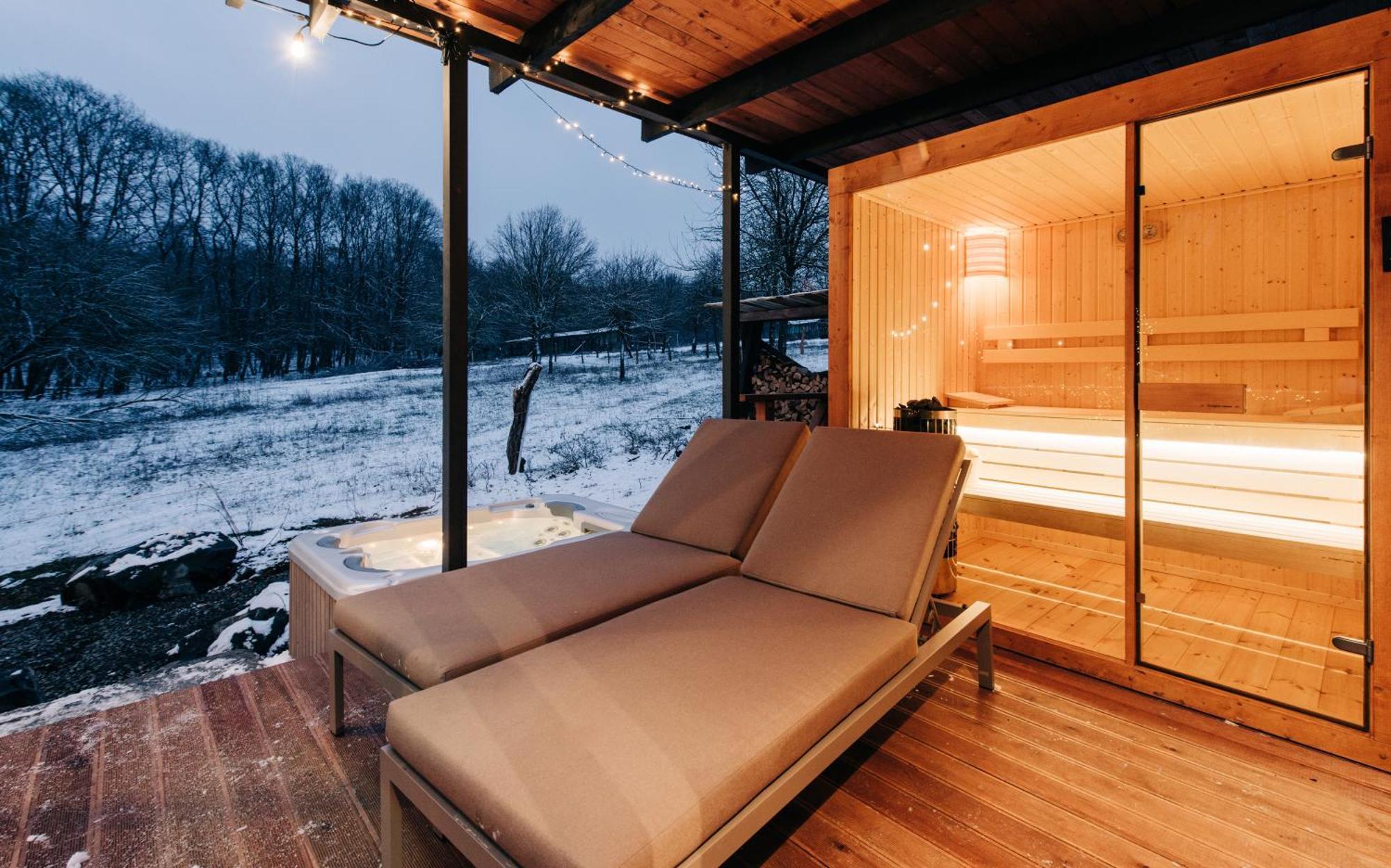 Zama Forest Resort Kismaros Екстериор снимка